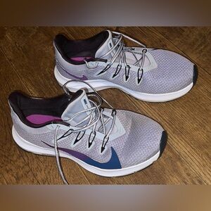 Nike Women's Quest 2 Running Shoes